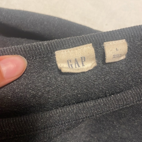Gap Sweater - Picture 3 of 3